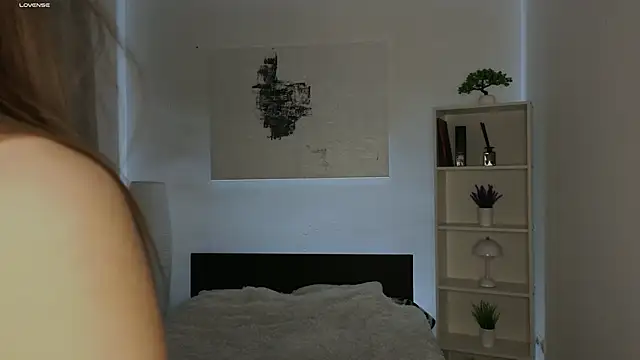 aryamirelle online show from 03/10/25, 09:18