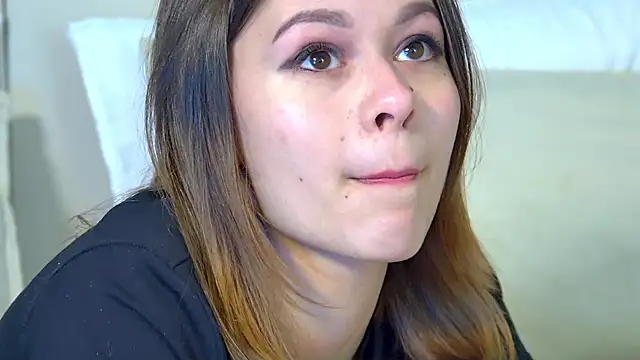 PollyLanders online show from 02/19/25, 08:55