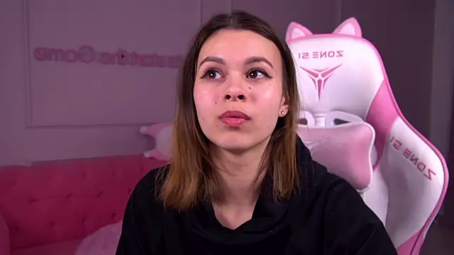 PollyLanders online show from 02/23/25, 07:28