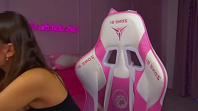 PollyLanders online show from 03/21/26, 08:19