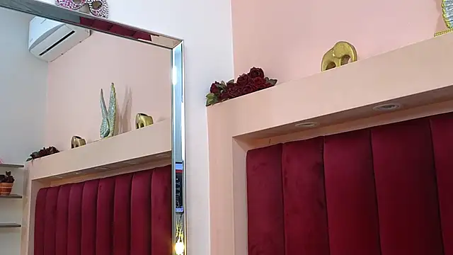 JESSYCORTES online show from 01/28/25, 04:41