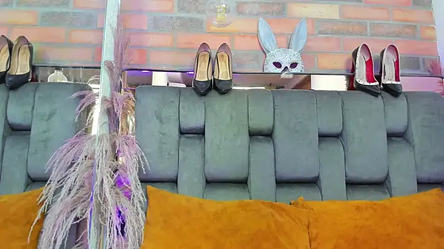 JESSYCORTES online show from 10/23/25, 02:49