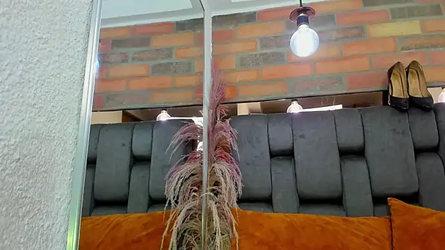 JESSYCORTES online show from 12/19/25, 04:58