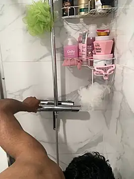 Lucascacaca online show from 04/23/26, 08:57