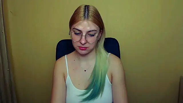 Luna Lush  online show from 01/14/25, 11:31