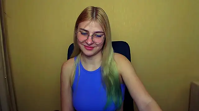 Luna Lush  online show from 01/31/25, 11:35