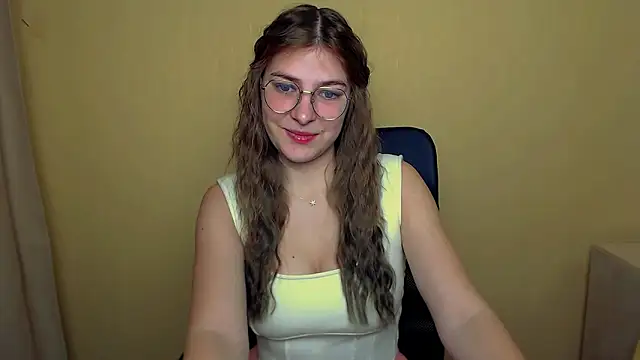 Luna Lush  online show from 10/17/25, 05:32