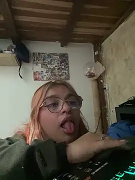 SophiaWeestt99 online show from 09/20/25, 02:34