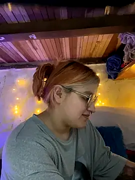 SophiaWeestt99 online show from 10/08/25, 03:59