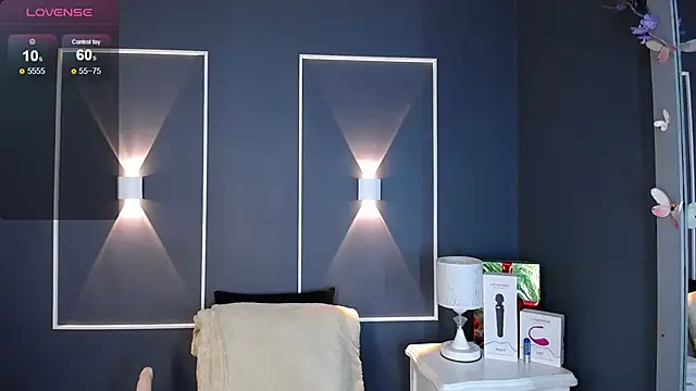 Snapshot of Emmawattsom chatting on 12/23/24, 12:41 Emmawattsom online show from 12/23/24, 12:41