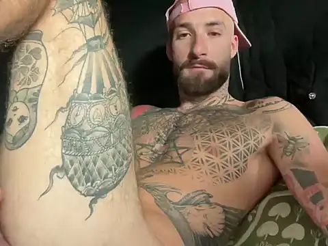 Tuhands online show from 09/30/25, 01:16