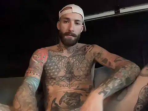 Tuhands online show from 10/17/25, 01:35