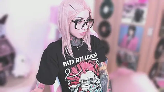 NikkiRamone online show from 01/07/26, 11:34