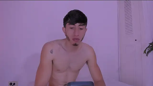 Miiafoxxx online show from 09/30/25, 02:27