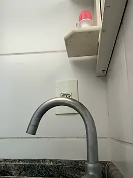 Snapshot of BetinaSoares chatting on 02/12/26, 04:13 BetinaSoares online show from 02/12/26, 04:13