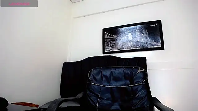 Diosiris Riannys online show from 10/04/25, 07:12