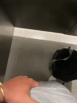 thiagowes online show from 04/16/26, 05:14