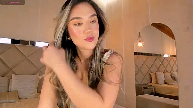 RebeccaHudson online show from 02/12/25, 04:23