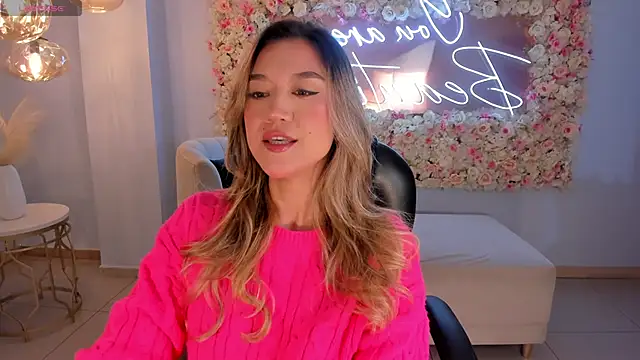 RebeccaHudson online show from 10/06/25, 07:55