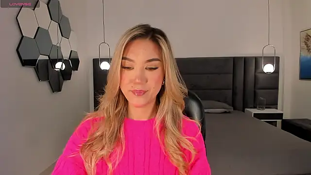 RebeccaHudson online show from 02/08/26, 05:38