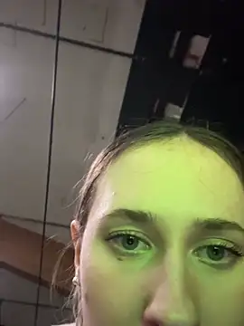 Snapshot of M1ssyk1ssy chatting on 01/23/25, 01:51 M1ssyk1ssy online show from 01/23/25, 01:51