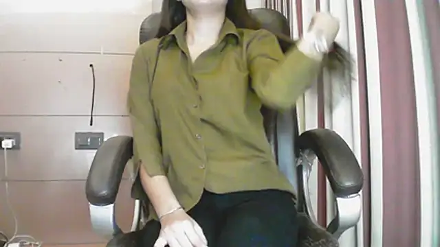 Snapshot of collage_hoty chatting on 11/28/25, 11:18 collage hoty online show from 11/28/25, 11:18