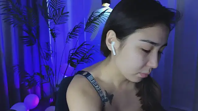 Deiri Delightful online show from 12/18/24, 06:21