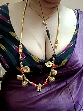 gaurika18 online show from 03/02/25, 12:54