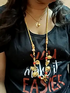 gaurika18 online show from 03/10/25, 02:37