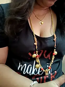 gaurika18 online show from 03/15/25, 11:40