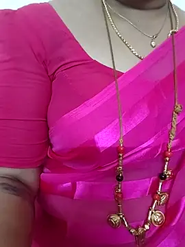 gaurika18 online show from 09/13/25, 11:43