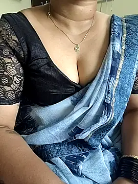 gaurika18 online show from 03/16/26, 05:44