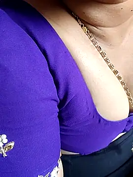 gaurika18 online show from 03/17/26, 06:06