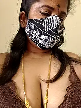 gaurika18 online show from 04/08/26, 08:47