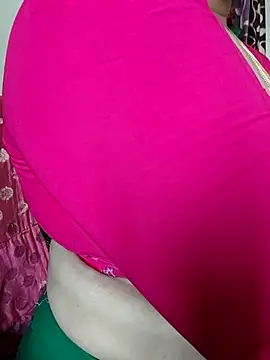 gaurika18 online show from 04/15/26, 04:19