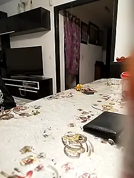 Snapshot of minitranca chatting on 10/05/25, 06:39 minitranca online show from 10/05/25, 06:39