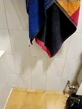 Snapshot of minitranca chatting on 11/18/25, 10:25 minitranca online show from 11/18/25, 10:25