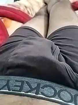 luckylads0037 online show from 03/19/25, 05:50