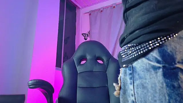 meggan 77 online show from 01/13/26, 05:24