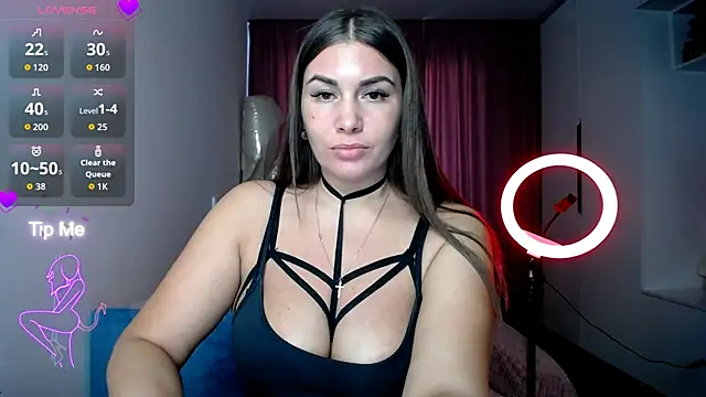 LinaSparks online show from 03/10/26, 01:49