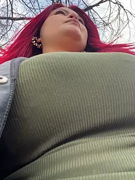 lia moon77 online show from 12/22/25, 07:00