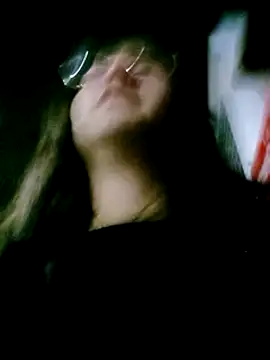 Snapshot of lara_moon25 chatting on 01/06/25, 11:42 lara moon25 online show from 01/06/25, 11:42