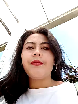 Snapshot of lara_moon25 chatting on 01/19/25, 04:04 lara moon25 online show from 01/19/25, 04:04