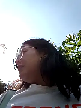 Snapshot of lara_moon25 chatting on 01/19/25, 07:15 lara moon25 online show from 01/19/25, 07:15