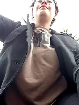 Snapshot of lara_moon25 chatting on 01/29/25, 07:32 lara moon25 online show from 01/29/25, 07:32