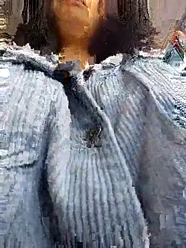 Snapshot of lara_moon25 chatting on 10/21/25, 08:31 lara moon25 online show from 10/21/25, 08:31