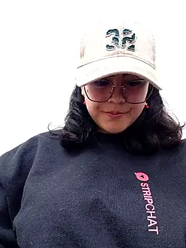 lara moon25 online show from 01/11/26, 06:13