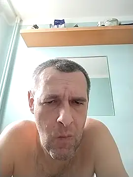 Andrzej-M online show from 11/23/25, 09:42