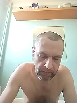 Andrzej-M online show from 04/05/26, 07:27