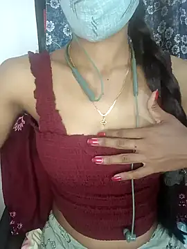 Snapshot of Miakhalifatamil chatting on 12/02/24, 04:20 Miakhalifatamil online show from 12/02/24, 04:20